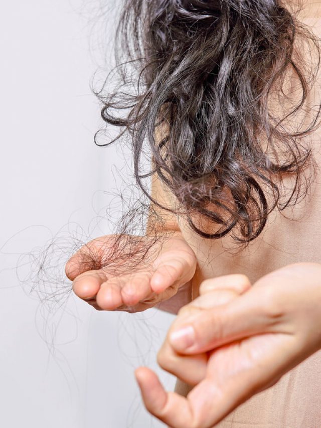 बाल झड़ने का कारण [baal jhadne ke karan]